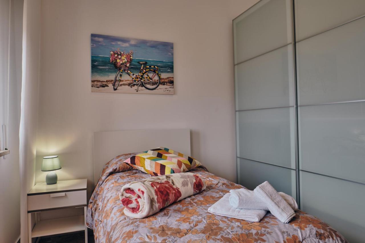 Asariel Splendido Appartamento Vista Mare E Centro Storico Brindisi Exterior foto